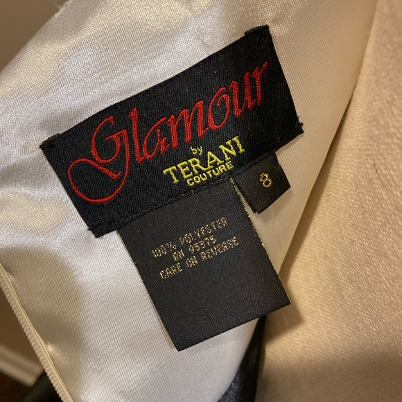 Glamour by Terani Couture Mini Halter Prom Dress - Picture 9 of 13